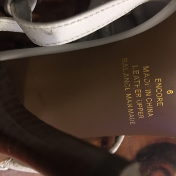 Encore - Picture 6 of 7